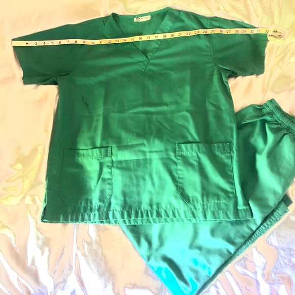 Turquoise Scrubs - Picture 3 of 6